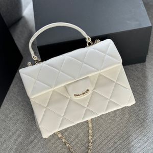 Sac de maquillage pour femmes portables 21cm Caviar en cuir en cuir en cuir Caviar Diamant Lattice Luxury Hands Vintage Vanity Board Hands Hands Gold Hardware Embraye Embrayage Fanny Pack Card Solder Borsa