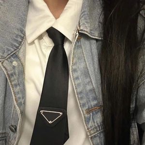 prad designer cravate cravate hommes femmes mode cravate avec motif lettres cravates cravates triangle inversé géométrique lettre costume cravates