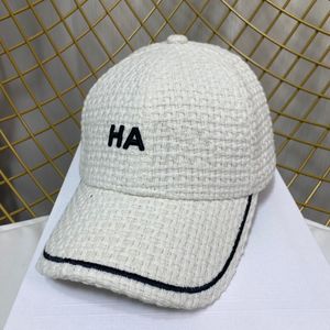 Chapeaux haut de gamme pour l'automne Designer de mode Casquette de baseball pleine de détails Modèles pour hommes et femmes Super grandes marques sont faciles à assortir Play Ball2022