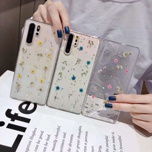 Étuis à fleurs véritables séchées pressées pour Samsung S23 S22 Ultra Plus A03S S21 FE A82 A22 5G Note 20 A52 A72 A32 A42 Élégant séché Bling Star Floral Fashion Soft TPU Phone Cover