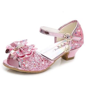 Princess Girls Party Chaussures Enfants sandales paillettes colorées Chaussures de talons hauts Sandales Peep Toe Summer Kids Chaussures CSH813 240407