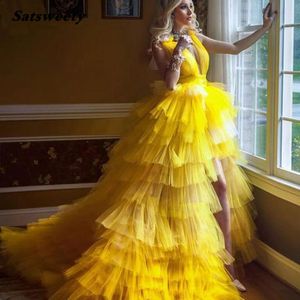 Robes de bal princesse haut bas à plusieurs niveaux robe de soirée en tulle gonflé jaune vif col en V profond dos nu tenue de fête sur mesure robe de novia