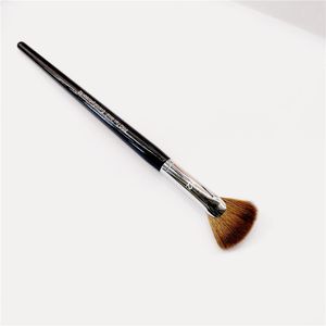 PRO Fan Highlight Makeup Brush #62 - Precision Face Eye Shadow Powder Blush Cosméticos Herramientas de belleza