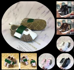 Pu Leather Baby Shoes Girls Boy Kids First Walkers Infant Designer Toddler Classic Sports Antislip Soft Sole Shoe Sneakers Spring6733327