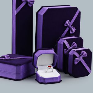 Terciopelo púrpura Bowknot Cajas de almacenamiento de embalaje de joyería para collares pendientes Pulseras de dijes Anillo Pendiente Brazalete Vitrina Decoración de boda