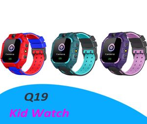 Q19 Smart Watch Living Wateproof Kids Smart Watch LBS Tracker Smartwatches Sim Card Slot avec appareil photo SOS pour iPhone Android SmartP6404701