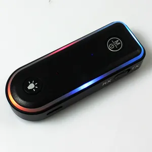 Q3 Bluetooth 2 en 1 Adaptateur WiFi Émetteur FM Récepteur Son stéréo HiFi Commande à un bouton Adaptateur sans fil USB 3,5 mm avec lumière d'ambiance colorée