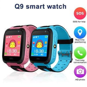 Q9 Kid Smart Watch LBS SOS Tracker Smartwatches Anti-Verlust-Unterstützung SIM-Karte kompatibel für Android Phone Kids mit Einzelhandelsverpackung
