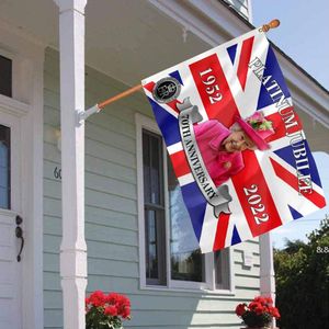 Queen Elizabeth II Platinums Jubilee Banner 2022 Union Jack Flag con Su Majestad la Reina 70 aniversario Recuerdo británico GWE14294