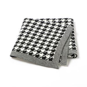 Edredones Moda Houndstooth Patrón Plaid Born Girl Cochecito Wrap Swaddle Algodón Punto Infantil Niño Ropa de cama Sofá Edredón suave 231017