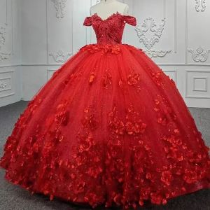 Robes de Quinceanera rouge 2023 fleurs faites à la main en dentelle perlée appliquée sur l'épaule sur mesure douce 15 16 princesse Pageant robe de bal robes