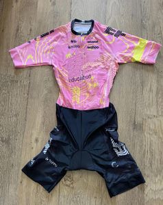 Sets de carreras Skinsuit de corte láser 2024 Nippo Easysport Pink Team Bodysuit Short Cycling Jersey Bike Bicicleta de bicicleta Maillot Ropa Ciclismo