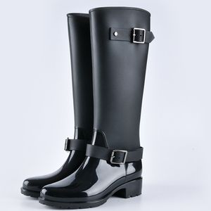 Botas de lluvia Comemore de PVC para mujer, impermeables, largas, transpirables, a la moda, botas hasta la rodilla, zapatos de agua de goma para mujer, negro 230114