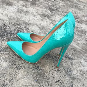Foto real gratis luxura cuero genuino moda mujer dama turquesa charol punta punta tacones altos zapatos 12 cm 10 cm 8 cm