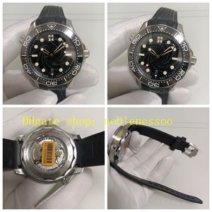 Foto real Reloj 007 para hombre 300 m Esfera negra Bisel de cerámica 42 mm Diver Edición limitada VSF Factory Cal. 8800 Relojes deportivos con banda de goma y movimiento automático