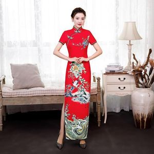 Rojo primavera largo Cheongsam Oriental mujeres Qipao vestido de noche Vintage estilo chino señoras vestido de fiesta botón Vestido1