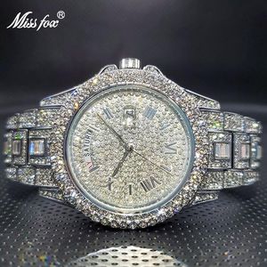 Relogio Masculino Luxe MISS Ice Out Diamant Montre Multifonction Jour Date Ajuster Calendrier Montres À Quartz Pour Hommes Dro 220325