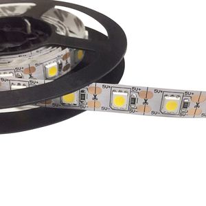 Le ruban de bande flexible LED à couleur changeante RVB allume 3,3 pieds 60 LED 5050 SMD DC 5V étanche IP65 pour l'éclairage de la zone commerciale du jardin de la maison