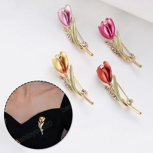 Broche de tulipán con diamantes de imitación, broches de flores de rosas rojas de marca de lujo para mujer, alfileres de solapa de ramo, insignia para fiesta de boda, regalo de joyería