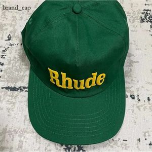 rhude 2024 Casquettes de créateur de mode Hommes Femmes Casual Lettres en mousse jaune Casquette de baseball Chapeau d'extérieur Casquette réglable pour hommes Casquette de baseball Casquette de créateur