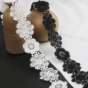 Ruban de haute qualité 1yards blanc noir dentelle garniture Polyester couture artisanat Crochet brodé fleur tissu Garmets décor