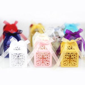 Ribbon Hollow Cross Paper Candy Sweet Gift Packaging Boîtes Boîtes pour le décor de fête de baby shower 2497