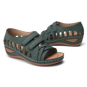 Chaussures romaines sandales pour femmes grande taille talon compensé chaussures à trous creux sandales pour dames