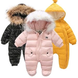 Mamelucos de invierno chaqueta de bebé más terciopelo niña a prueba de nieve abajo algodón niño mameluco nacido niño mono ropa 221007