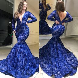 Royal Blue Lace Galajurken Sexy Dubai Diepe V-hals Lange mouw Kralen Zeemeermin Sweep Train Avondjurk Goedkope Plus Size Celebrity Party Gown