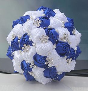 Royal Blue Rose Crystal Wedding Bouquets For Bride Satin Fleurs artificielles faits à la main les demoiselles d'honneur tenant des fleurs Buque de N2870986