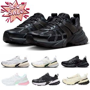 Runtekk V2K Zapato para correr casual hombres mujeres runtekks Zapatos de diseñador Cumbre Blanco Metálico Plata Blanco Verde Negro Rosa Milán para hombre Zapatillas deportivas para mujer