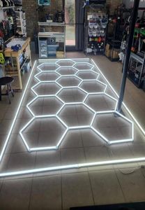 S Station de lavage de lampe en nid d'abeille Décoration Hexagon Light LED pour le garage Atelier Car Showroom Car détaillant le plafond 3175314