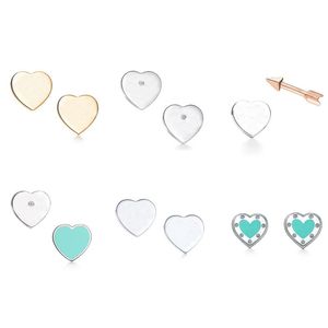 S925 Silver Love Heart Pendientes de diseñador para mujeres T Marca Sweet Hearts Fashion Fashion Girls Mother Brincos Aretes Pendientes Oídos Oídos Joyas