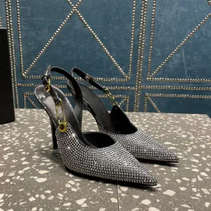Épingle de sûreté Strass ornés de cristaux Escarpins chaussures talons hauts sandales à bout pointu Designers de luxe pour femmes slingback Chaussure habillée Chaussures d'usine de soirée