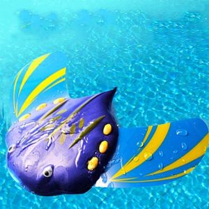 Sand Play Water Fun Exquisita simulación Fish Swimming Toy Fish para niños Regalo de cumpleaños Pool Mat Pool Accesorios Water Amusement 230712