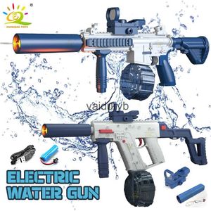 Sable jouer à l'eau amusant pistolet jouets QBZ95 vecteur été automatique électrique fantaisie feu lumière enfants plage combat en plein air pour garçons enfants cadeaux H240308