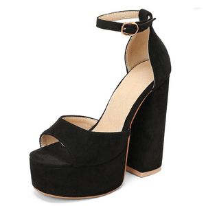 Sandalias 2023 Sexy grueso Tacos altos Mujeres Mujeres Summeres Black Rose Strap Zapatos Fiesta de la fiesta Bombas del tamaño del tamaño 11 12