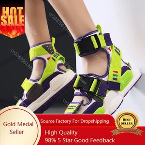 Sandals Brand Design Green Design for Men High Top Buckle Slides Summer Hip Hop Zapatos Gladiator Beach Slippers Drop