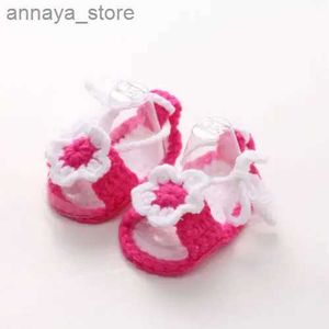 Sandals nouveau-né bébé fille fille douce crochet à la main sandales en perles tricotées mignon chaussures de bébé d'étél240429