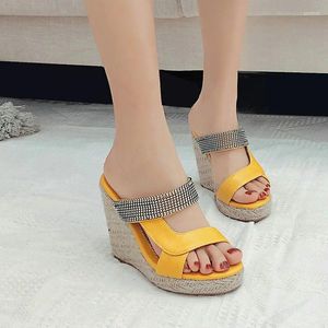 Sandalias QPLYXCO 2024 Alpargatas de mujer de verano Zapatos de plataforma tejida Suela amarilla Open Toe Cuñas Tacones Diapositivas Tamaño 49 50