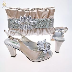 Sandals QSGFC Latest Atmospheric Silver Color Peep Toe Decorated With s Banquet Womens Shoes And Bag Set 230630