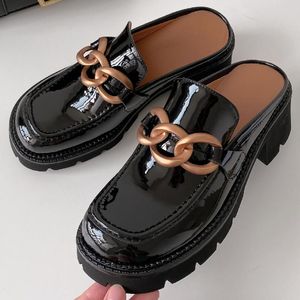 Sandales Femmes En Cuir Véritable Talon Chunky Plateforme Mules D'été Bout Carré Grande Chaîne Décoration Punk Décontracté Chaussures Quotidiennes Femmes