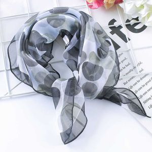 Sarongs printemps-été femmes chaudes foulard en soie carré dame wrap petit bureau cou foulard cheveux foulard foulard 50 * 50cm foulards maigres P230403