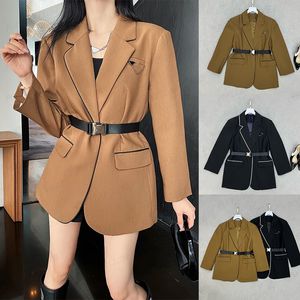 Sashes Designer Suit Womens Veste Automne Costumes Shirt Lettre Pin Triangle Luxury Outwear Robe formelle Business Suits SML