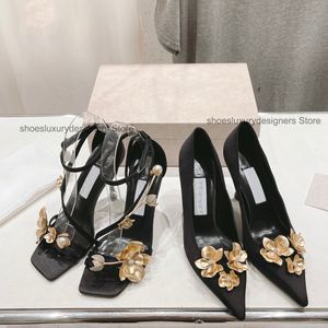 Sandales à talons aiguilles en satin de 9,5 cm de haut embellissent les escarpins à plateforme en strass et en métal doré Talons de soirée Chaussures d'usine de créateurs de luxe pour femmes