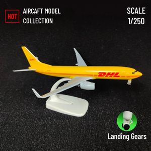 Réplique de modèle d'avion en métal, échelle 1 250, DHL Airlines B737, décoration d'avion, Collection d'art Miniature, jouet pour enfant garçon 240115