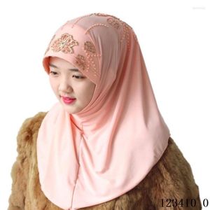 Foulards ChenKio petite fleur dames musulman à la main perlé Hijab malaisie femmes luxueux sud-est asiatique tête enveloppement pour les femmes