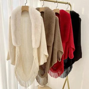 Bufandas elegantes para mujer, chal de punto con borlas, cuello de piel sintética, vestidos de noche a prueba de viento, vestido de otoño e invierno, capa de fiesta Shaw Ponchos