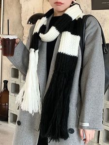Foulards Mohair rayé tricoté longue écharpe à franges femmes hiver résistant au froid atmosphère chaude femmes luxe 231007