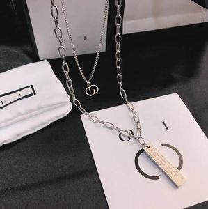 Collier pendentif de conception de marque sélectionnée Colliers plaqués en argent Urban Jewelry Bijoux Longue chaîne Cadeau sélectionné pour les filles Gamion d'anniversaire Gift x251